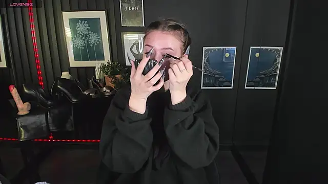 Lily Moonlight online show from 12.07.24