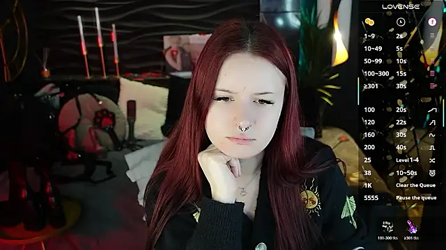 Lily Moonlight online show from 03.24.26