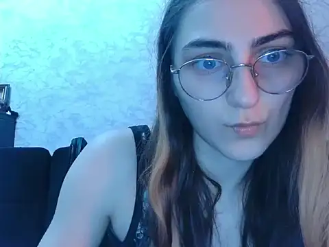 AliceMoonsea online show from 04.07.26