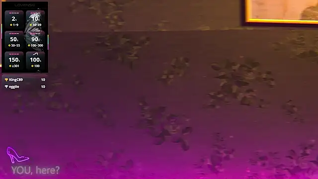 Snapshot of ZoeMesmerize chatting on 11.05.25 ZoeMesmerize online show from 11.05.25