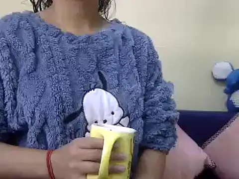 Snapshot of WildRuhi20 chatting on 01.10.25 WildRuhi20 online show from 01.10.25