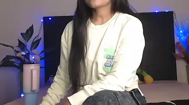 Snapshot of WildRuhi20 chatting on 02.27.25 WildRuhi20 online show from 02.27.25