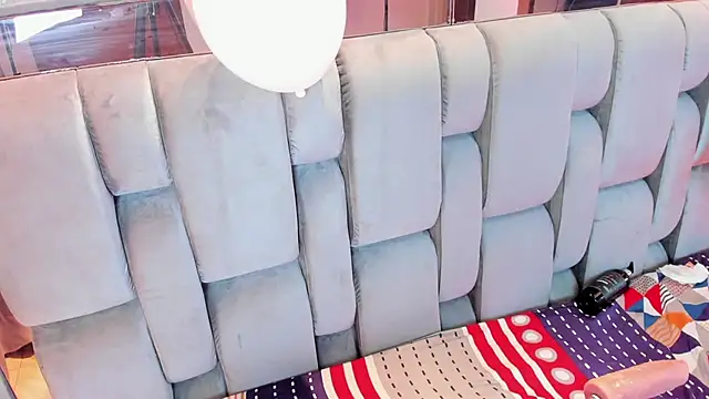 RoseTaylor   online show from 02.15.26