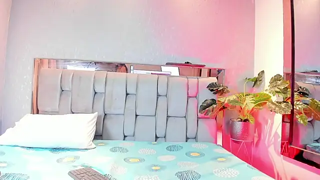 RoseTaylor   online show from 02.27.26