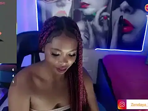 Snapshot of zendaya_wilson chatting on 03.13.25 zendaya wilson online show from 03.13.25