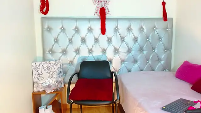 JessicaRabbit04 online show from 11.25.25