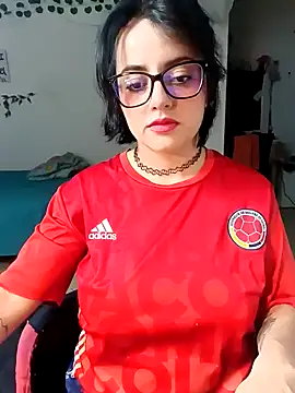 Lin-cute online show from 02.06.25