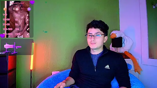 santyago taylor online show from 11.07.25