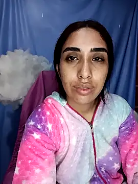 ifeelverywet andhot online show from 12.23.25