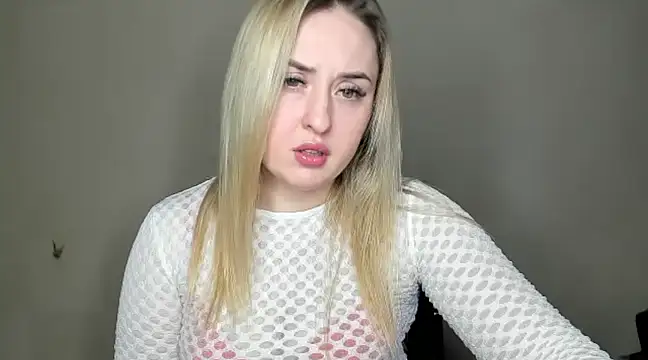 KennaJamess8 online show from 02.23.25