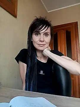 Francenia lolis online show from 10.22.25