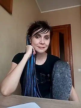 Francenia lolis online show from 10.28.25