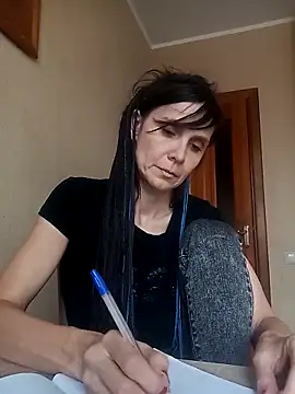 Francenia lolis online show from 10.29.25