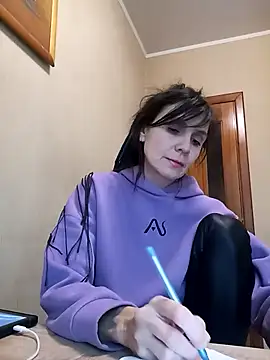 Francenia lolis online show from 12.02.25