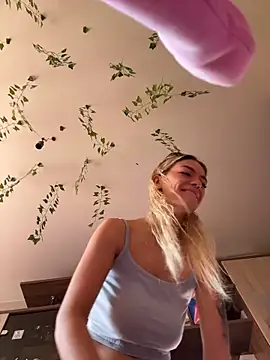 -Sexy Barbie- online show from 10.18.25