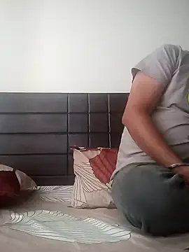 Snapshot of rags_pussylicker chatting on 01.24.25 rags pussylicker online show from 01.24.25