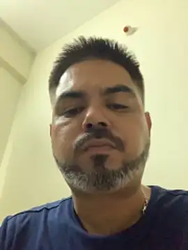 Snapshot of rags_pussylicker chatting on 11.21.25 rags pussylicker online show from 11.21.25