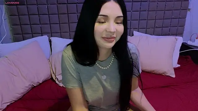 Snapshot of clementinena chatting on 12.09.24 clementinena online show from 12.09.24