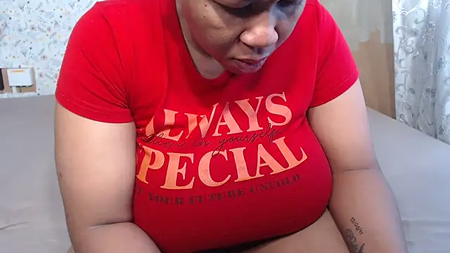 FlavoredNia online show from 11.22.25