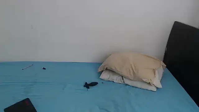 Snapshot of lolitabauer2 chatting on 02.08.26 lolitabauer2 online show from 02.08.26