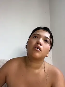 Snapshot of alisson_carolina73 chatting on 05.24.26 alisson carolina73 online show from 05.24.26