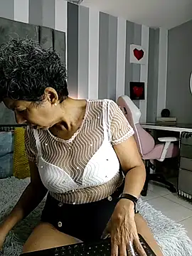 Julianewell online show from 11.28.25