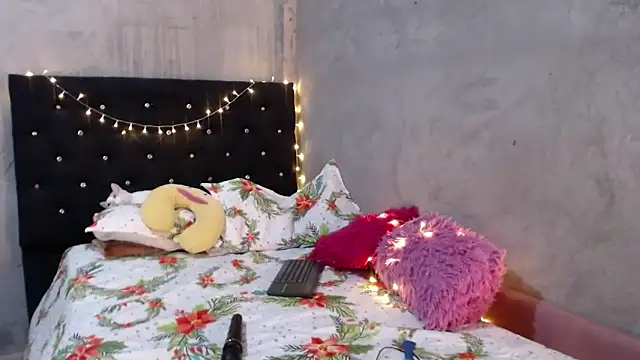 GeovannaFranco online show from 02.26.25