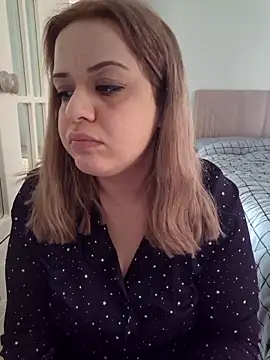 cansuozell online show from 12.19.25