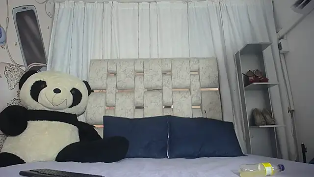 KOURTNEY-- online show from 10.06.25