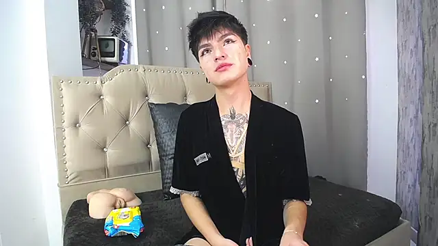 CataFox  online show from 01.21.25