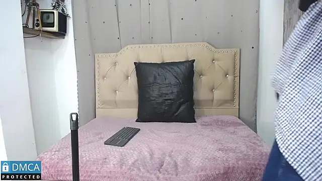 CataFox  online show from 03.08.25