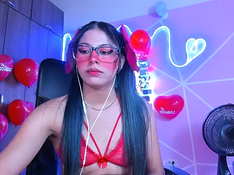  ALLYSON18  online show from 02.14.25