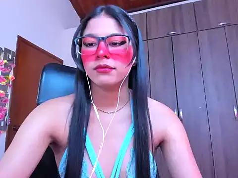  ALLYSON18  online show from 09.15.25