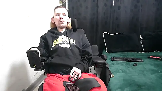 Sophia and Thomas online show from 03.06.25