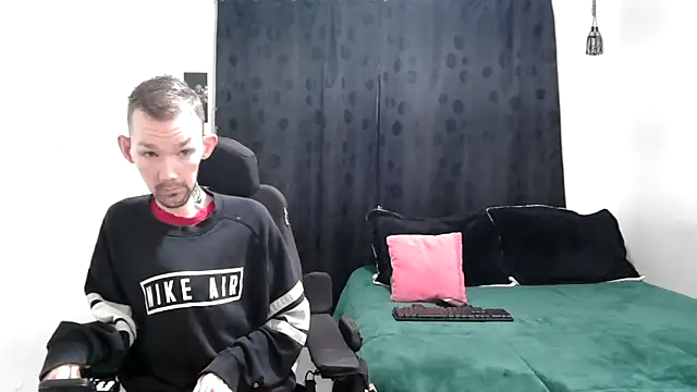 Sophia and Thomas online show from 03.16.25