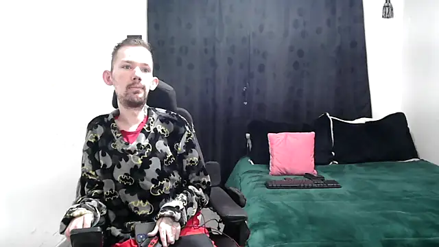 Sophia and Thomas online show from 03.22.25