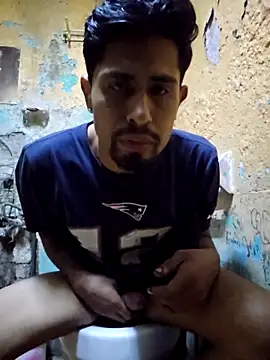 Snapshot of Menpolla_hot chatting on 11.09.25 Menpolla hot online show from 11.09.25