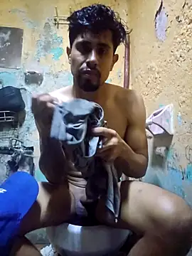 Snapshot of Menpolla_hot chatting on 11.15.25 Menpolla hot online show from 11.15.25