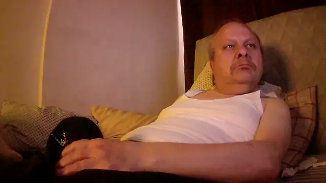 Snapshot of amylrmm1903 chatting on 05.01.26 amylrmm1903 online show from 05.01.26