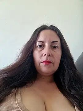 Snapshot of SelieAlMio chatting on 04.23.26 SelieAlMio online show from 04.23.26