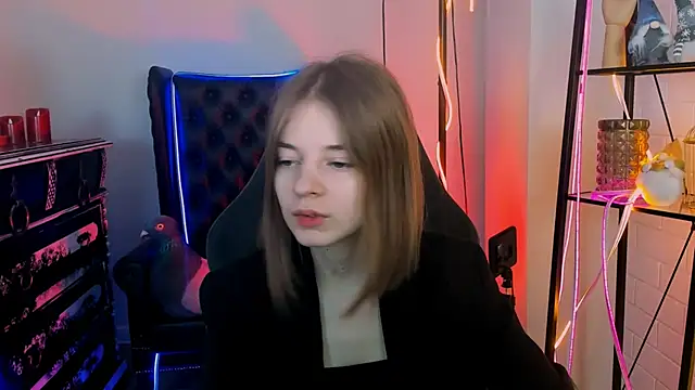 TinaDavil online show from 01.10.25