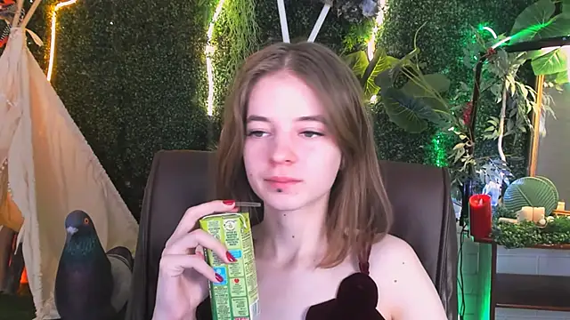 TinaDavil online show from 02.25.25