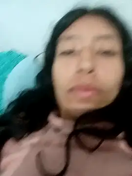 karolinee 66  online show from 12.04.24