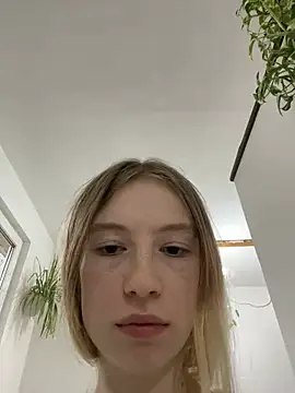 minidivaa  online show from 01.08.25