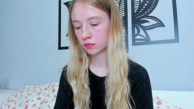 minidivaa  online show from 02.08.25