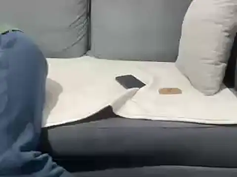 4small4inchlol online show from 03.22.25