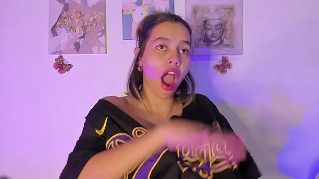 Snapshot of samara_jonness chatting on 02.01.25 samara jonness online show from 02.01.25