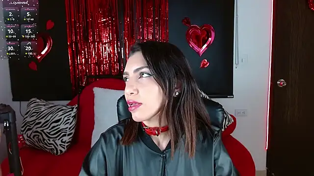 Snapshot of Carolaine69_ chatting on 02.01.25 Carolaine69 online show from 02.01.25