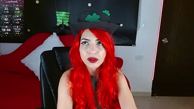Snapshot of Carolaine69_ chatting on 03.17.25 Carolaine69 online show from 03.17.25