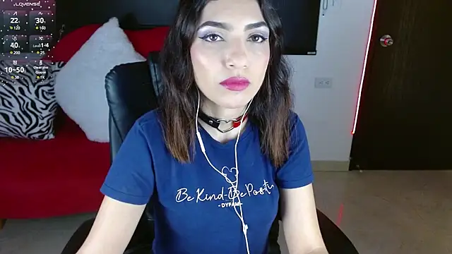 Snapshot of Carolaine69_ chatting on 03.22.25 Carolaine69 online show from 03.22.25